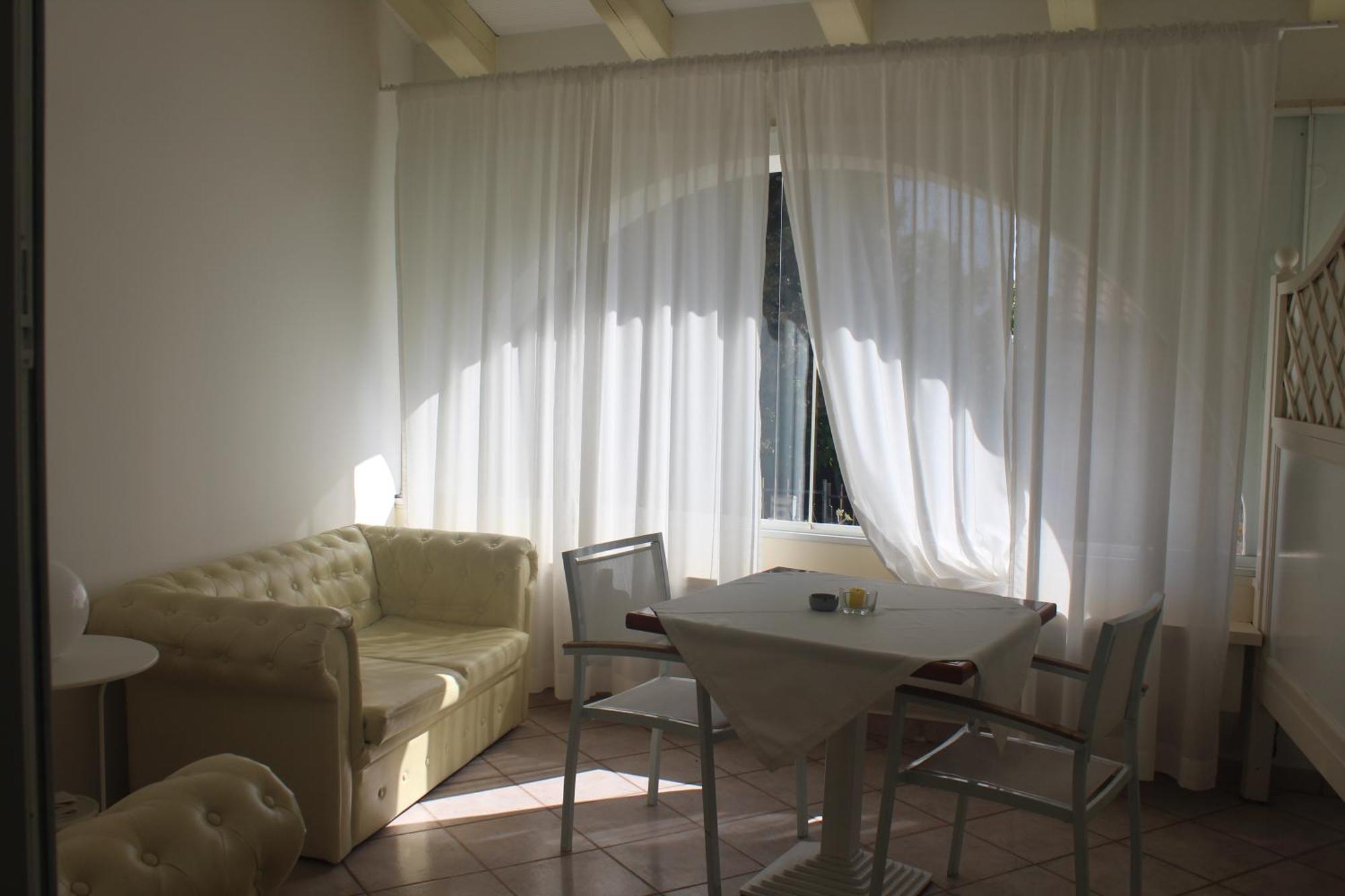 Hotel La Settima Luna Савудрия Екстериор снимка
