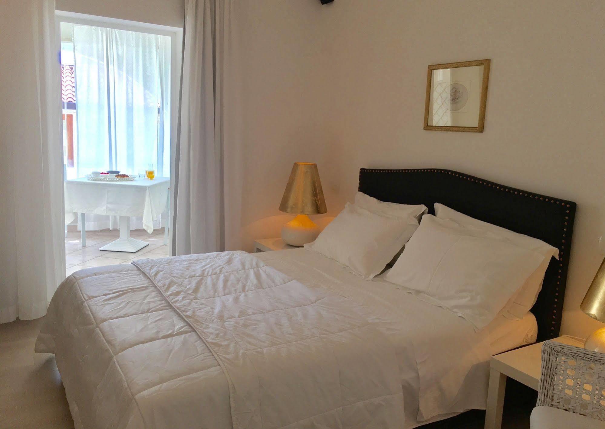 Hotel La Settima Luna Савудрия Екстериор снимка