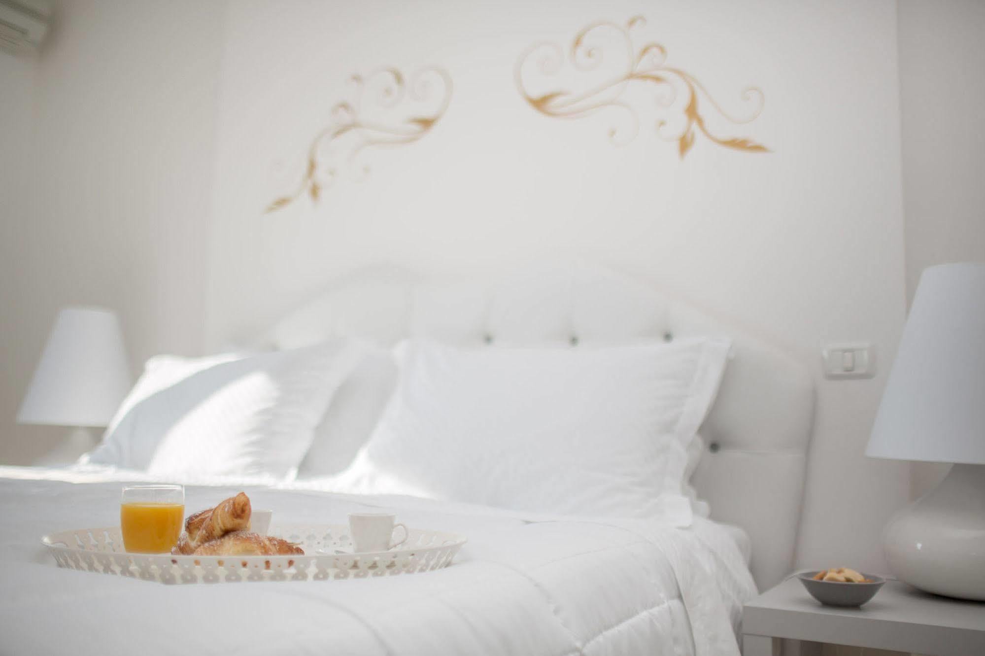 Hotel La Settima Luna Савудрия Екстериор снимка